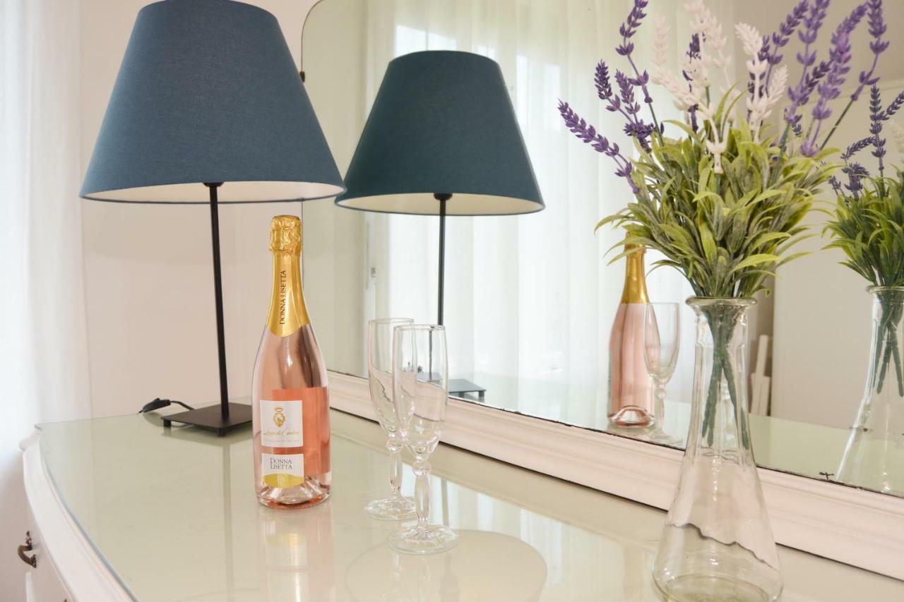 Leccelite Apartment Екстериор снимка